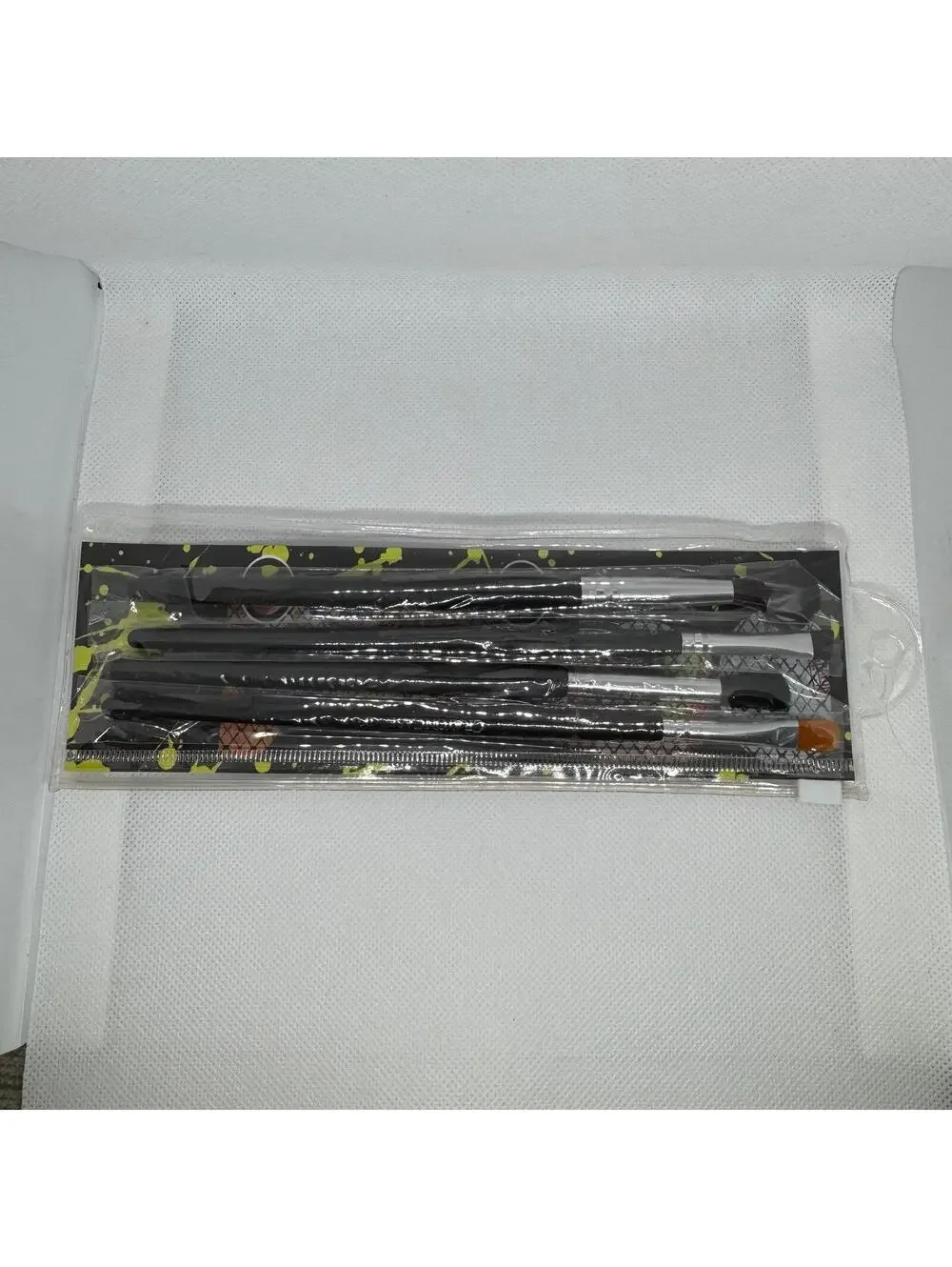 CRAYON CASE INK PENS EYESHADOW BRUSH SET